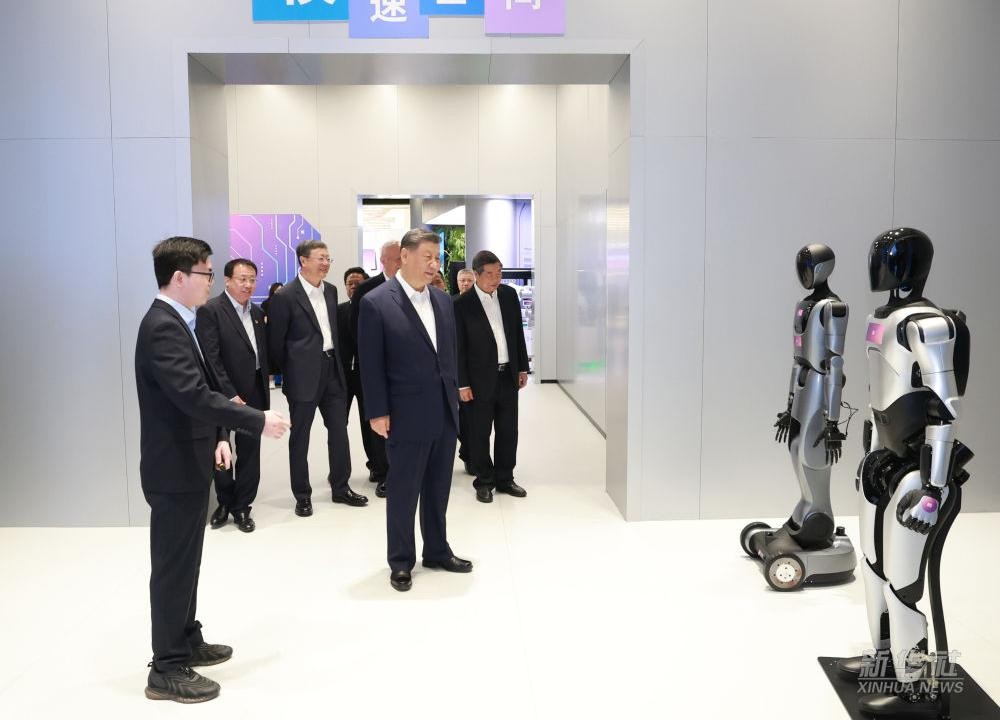 习近平总书记到上海调研，三木代表具身智能行业汇报进展
